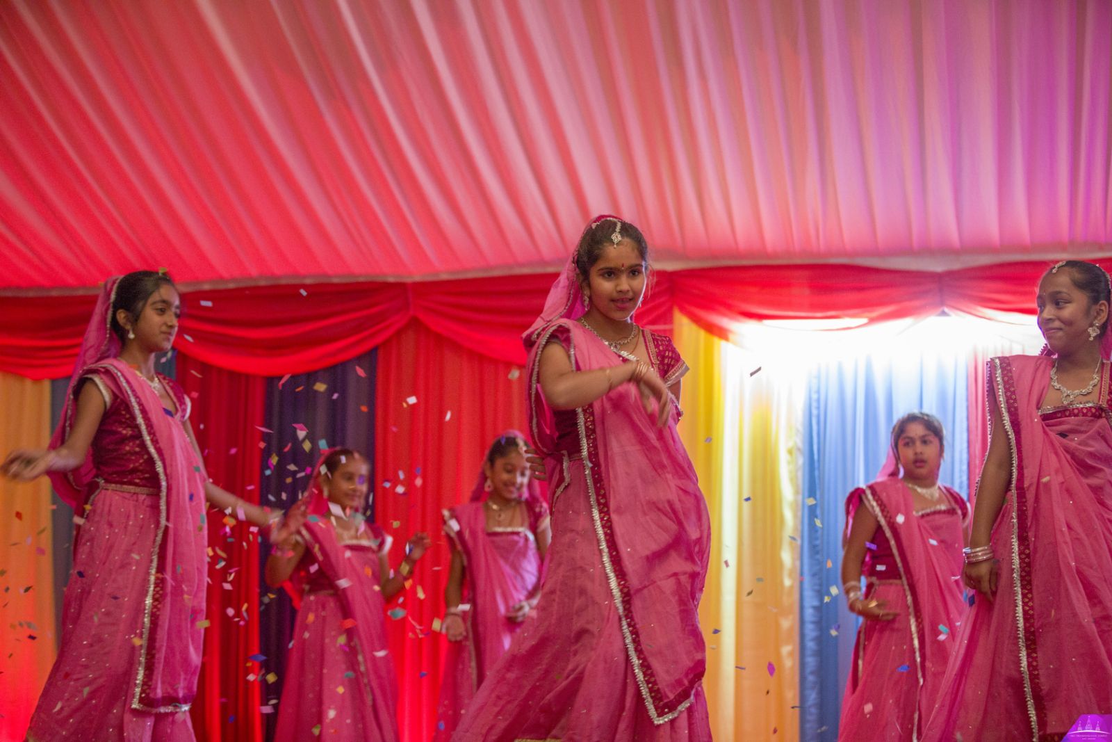 ©1987-2017 SKS Swaminarayan Temple East London